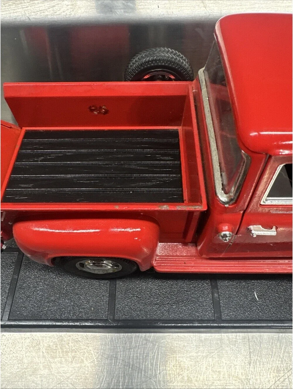Mira 1956 Ford F-100 Pick-Up 1:18 Scale